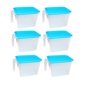 Square-shaped food storage containers with airtight lids